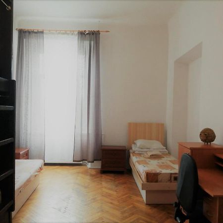 Coffee Home Hostel Lwów Zewnętrze zdjęcie