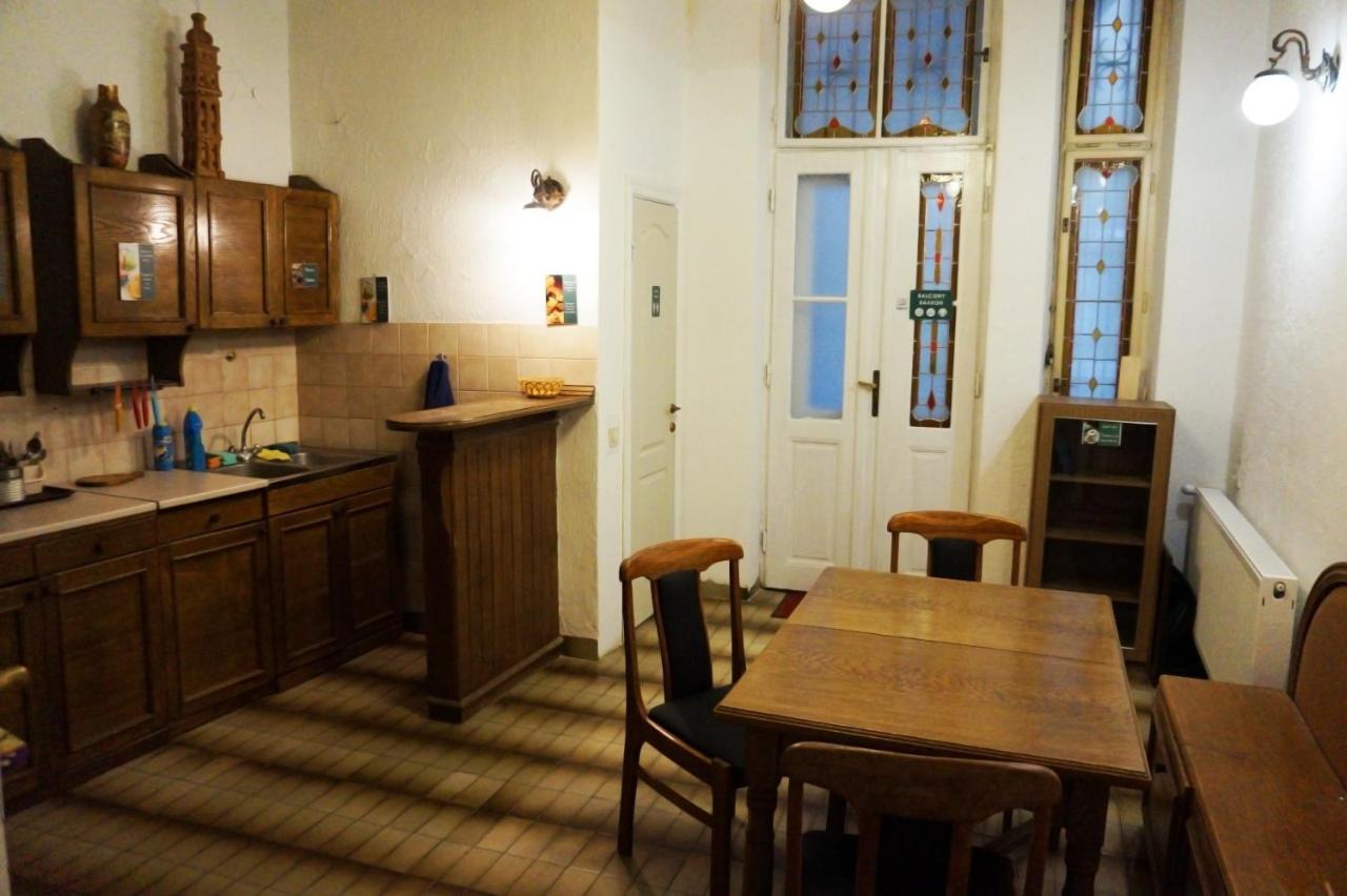 Coffee Home Hostel Lwów Zewnętrze zdjęcie