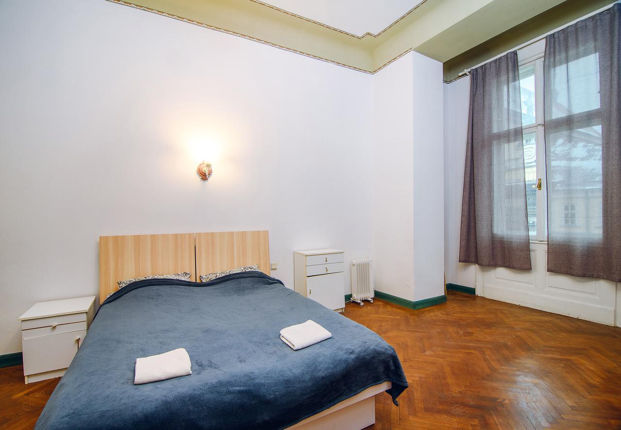 Coffee Home Hostel Lwów Zewnętrze zdjęcie