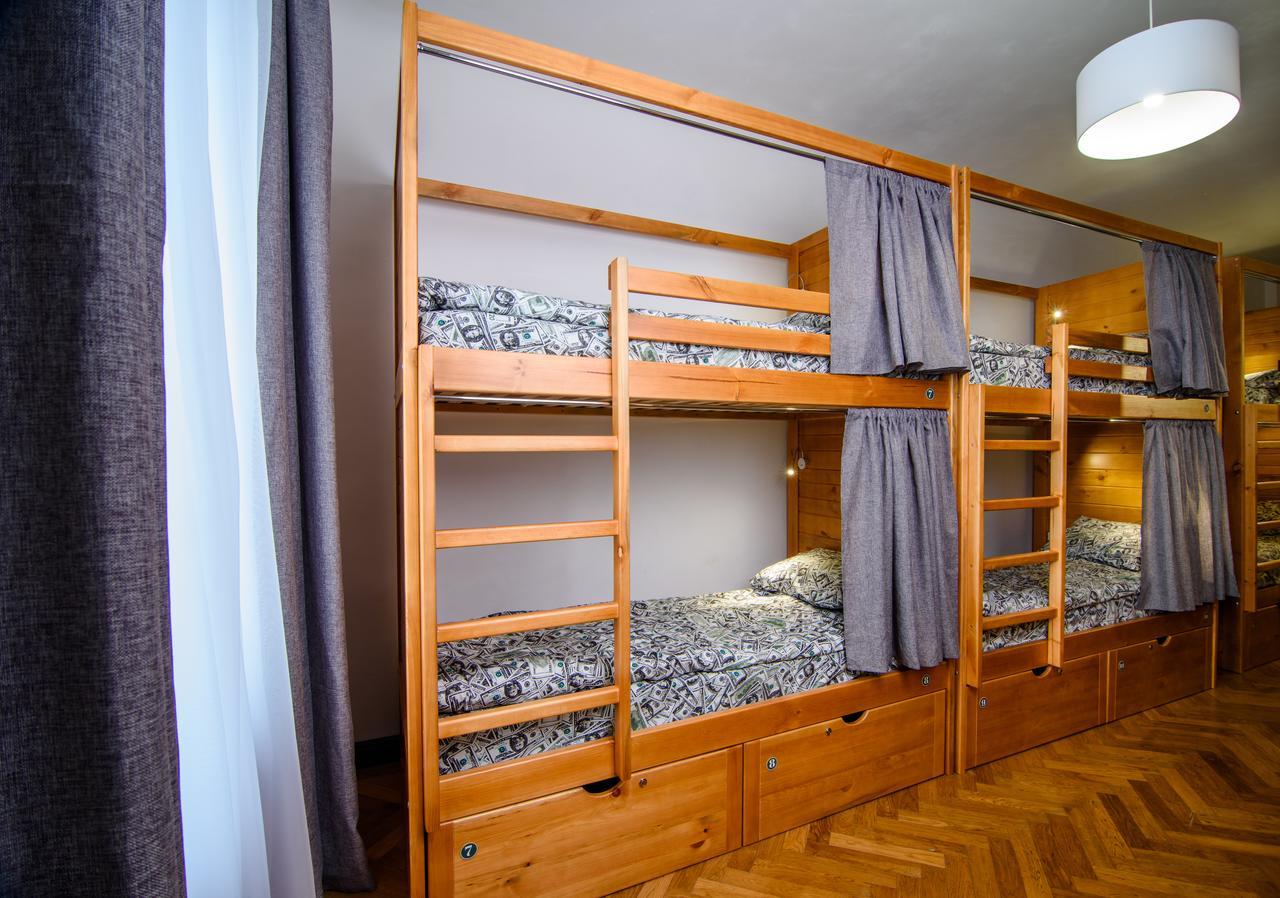 Coffee Home Hostel Lwów Zewnętrze zdjęcie