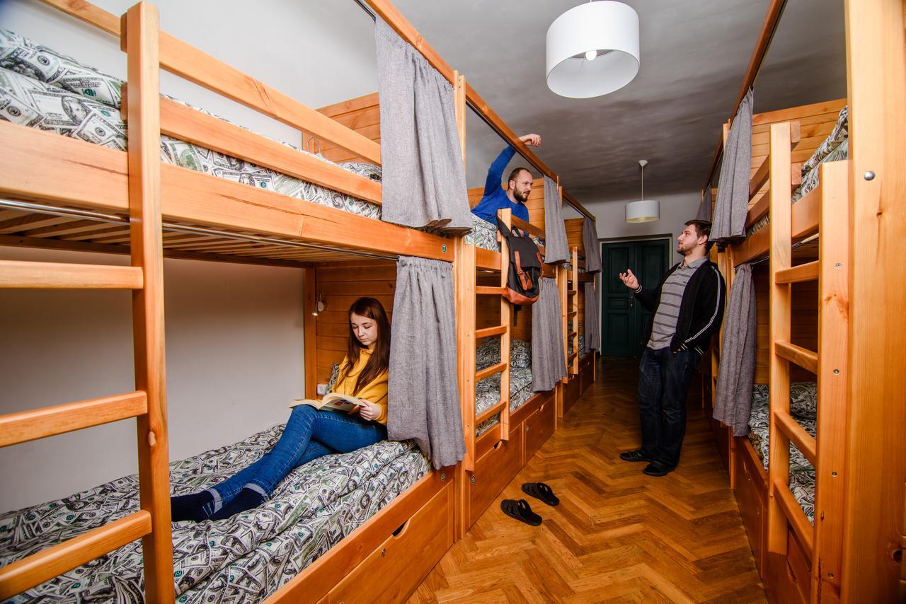 Coffee Home Hostel Lwów Zewnętrze zdjęcie